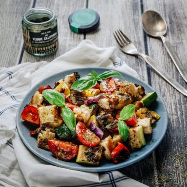 Gegrillter Brot-Gemüsesalat  mit Veggie California