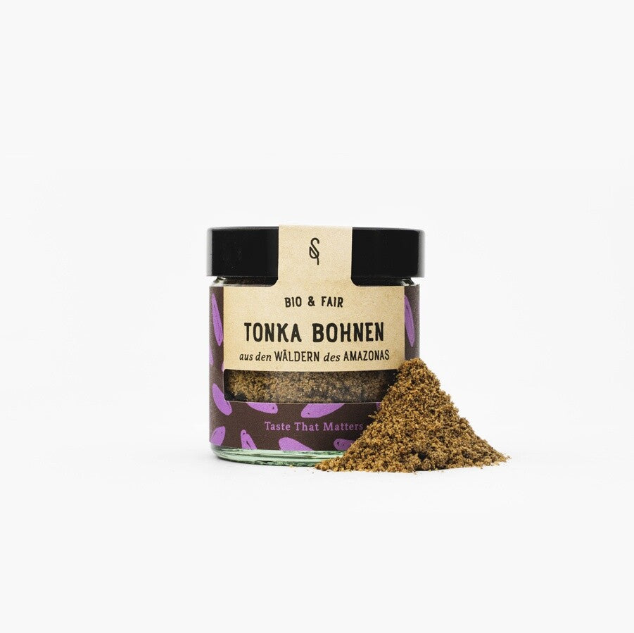 Gewürzglas mit Tonkabohnen gemahlen